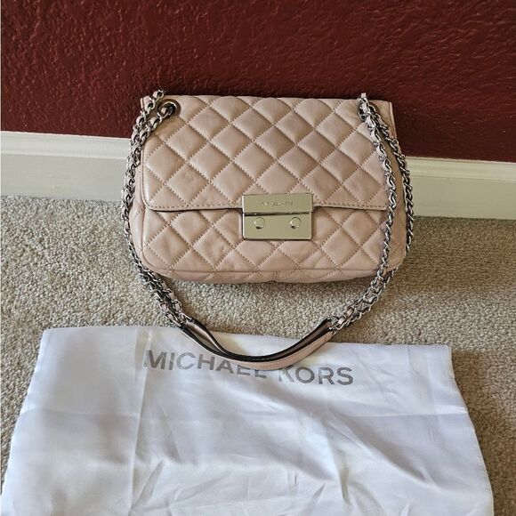 Michael Kors crossbody - Picture 1 of 6